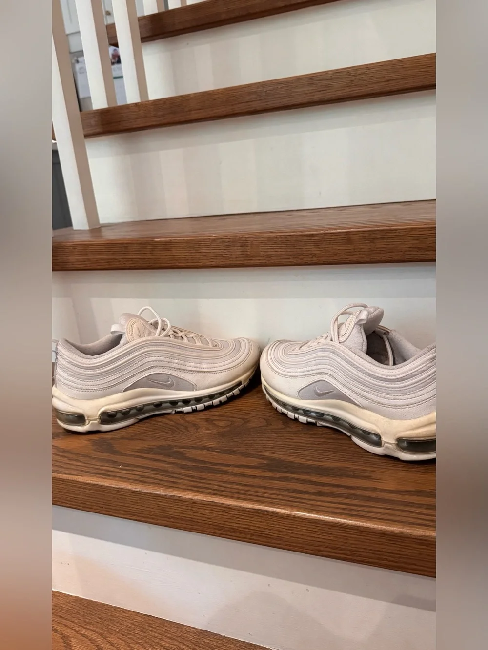 Nike Air Max 97 Low-Top Sneakers in Cream White - Picture 4 of 8